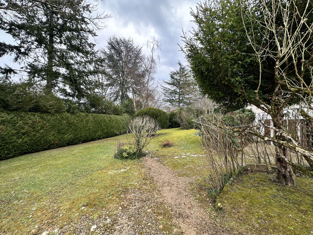 Maison à SAINT-REMY-LES-CHEVREUSE