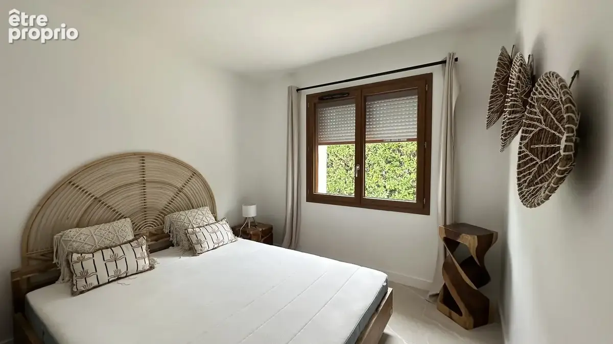 Villa balinaise rénovée proche du Bourg de type 6 pièces de 180 m2 avec piscine - photo 16