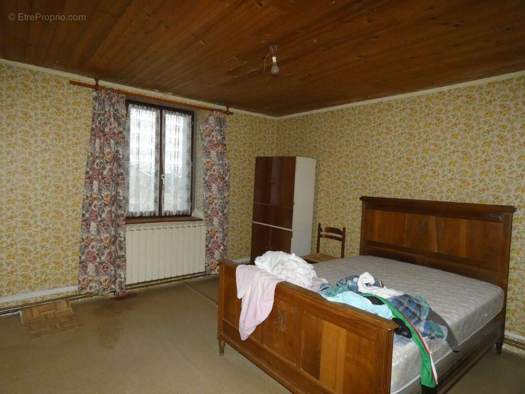 Maison à JARNAGES
