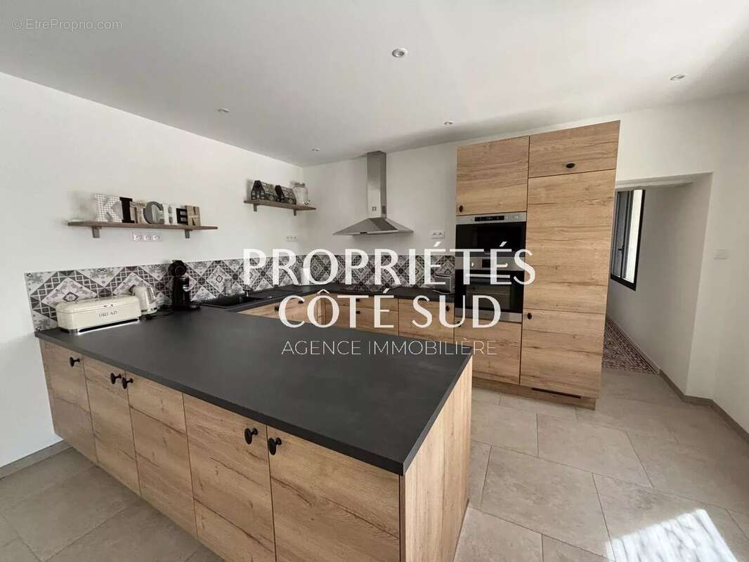 Maison à MONTFAUCON