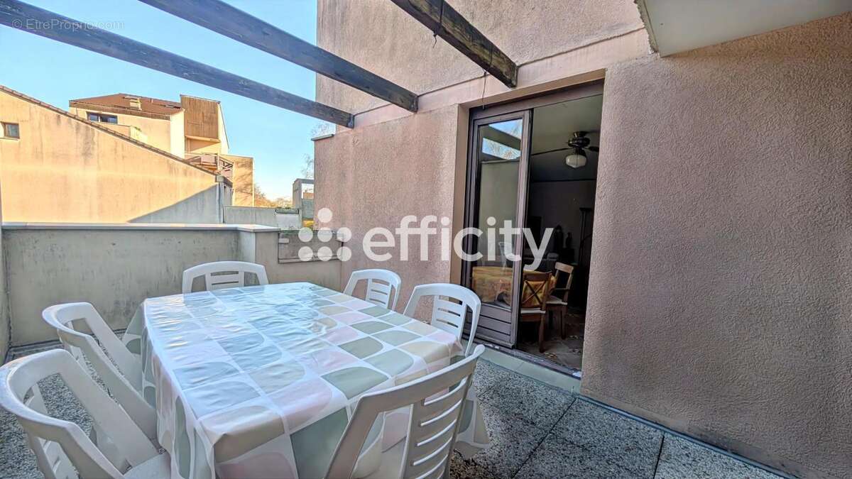 Appartement à LOGNES