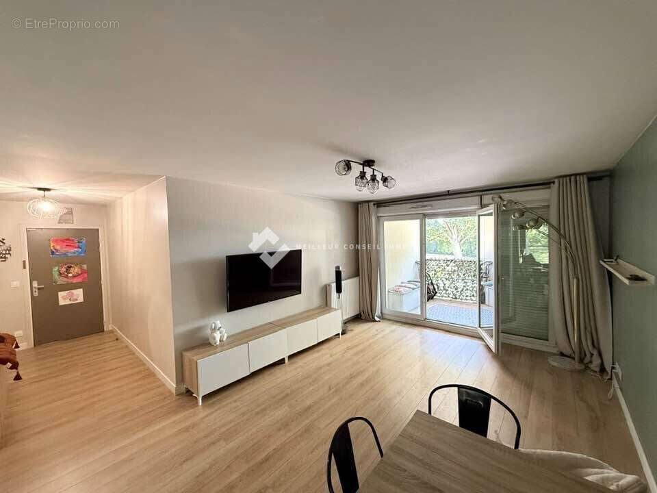 Appartement 66 m² à Alfortville  - photo 2
