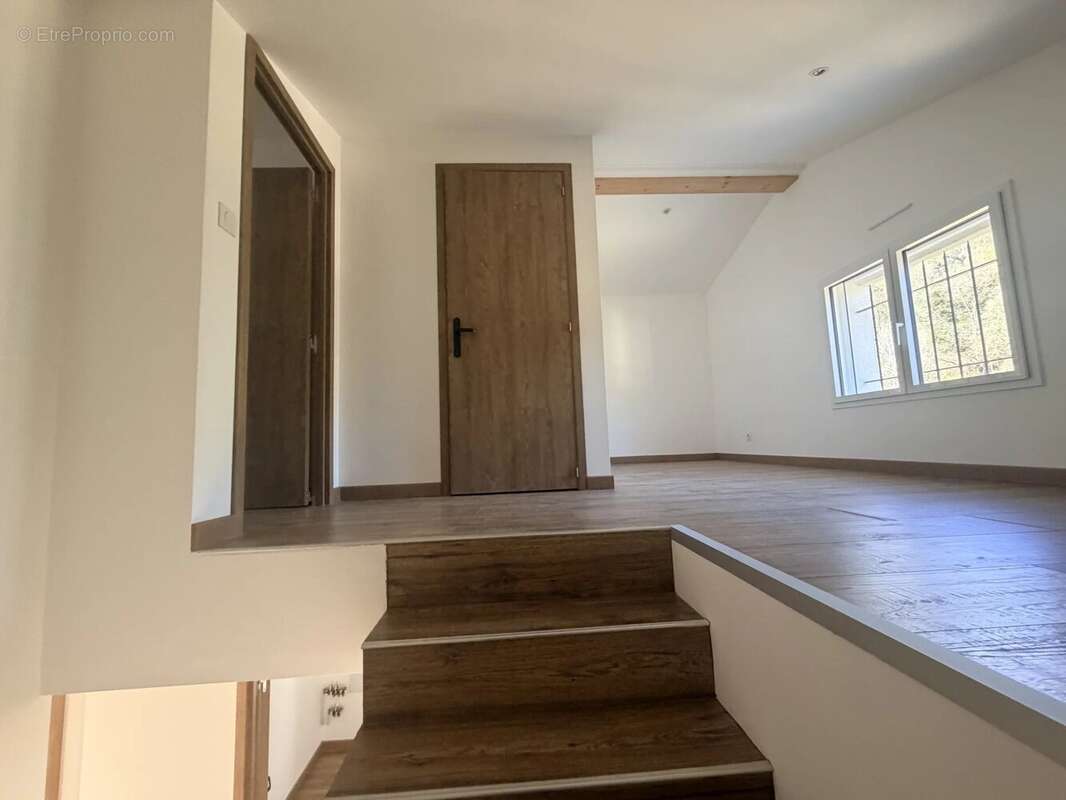 Maison à TOURRETTE-LEVENS