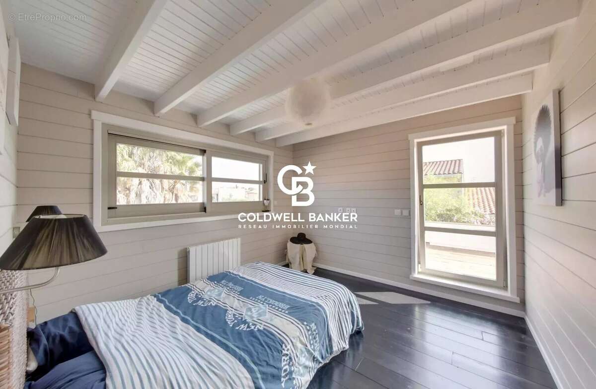 Maison à VILLENEUVE-DE-LA-RAHO