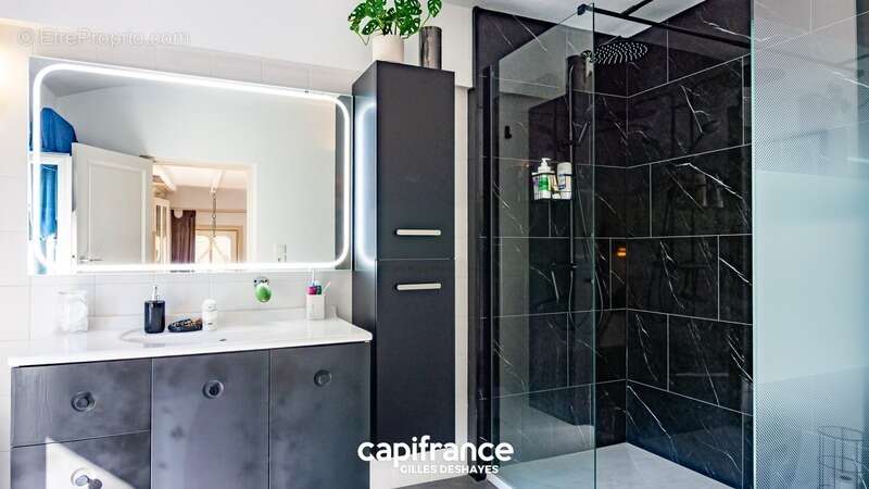 Maison à BELLEVILLE