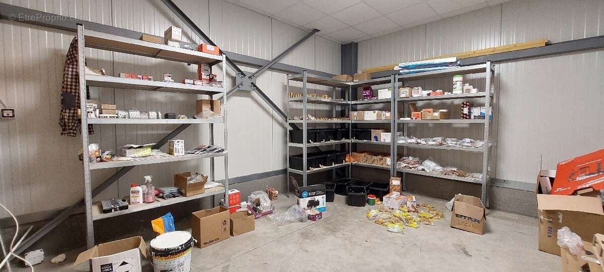 Commerce à MARLES-LES-MINES