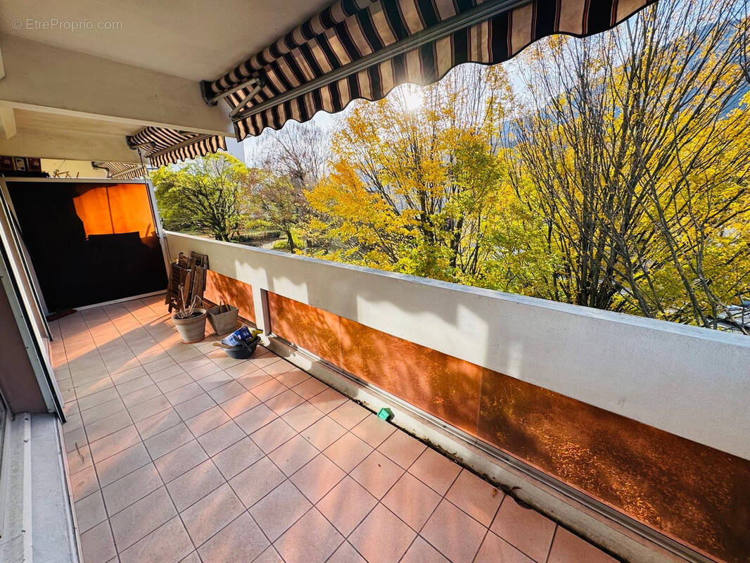 Appartement à ECHIROLLES