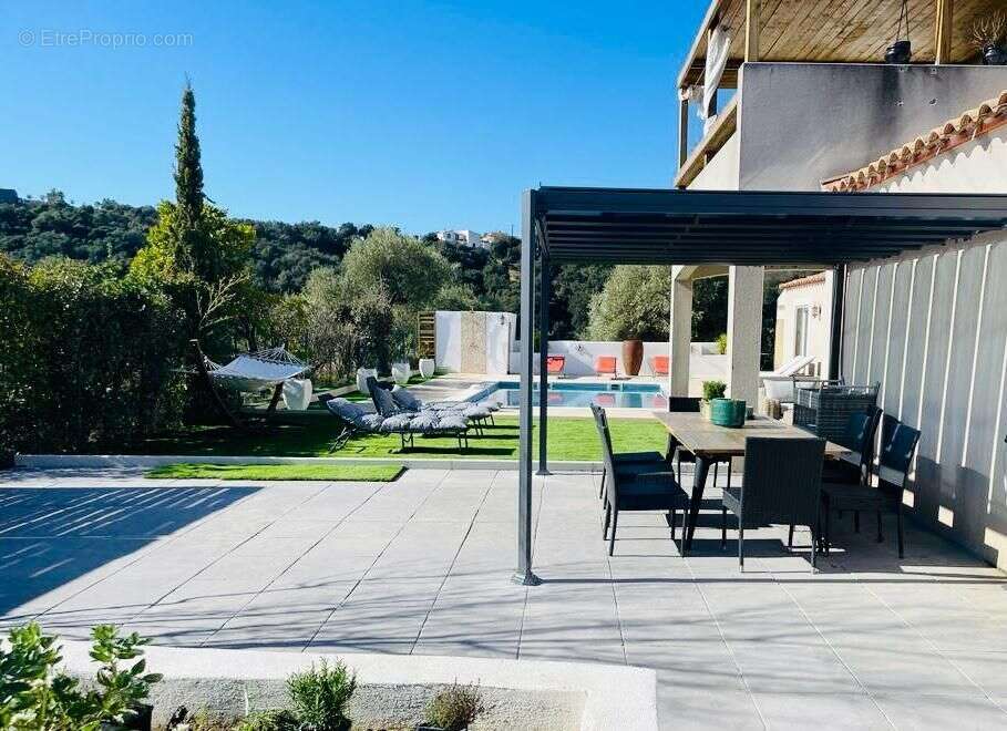 URGENT! Villa 9/10 pièces de 250m² sur terrain de 1250m² avec piscine à vendre / Céret 66400-66490 Vivès _ Saint-Jean-Pla-de-Cor - photo 27