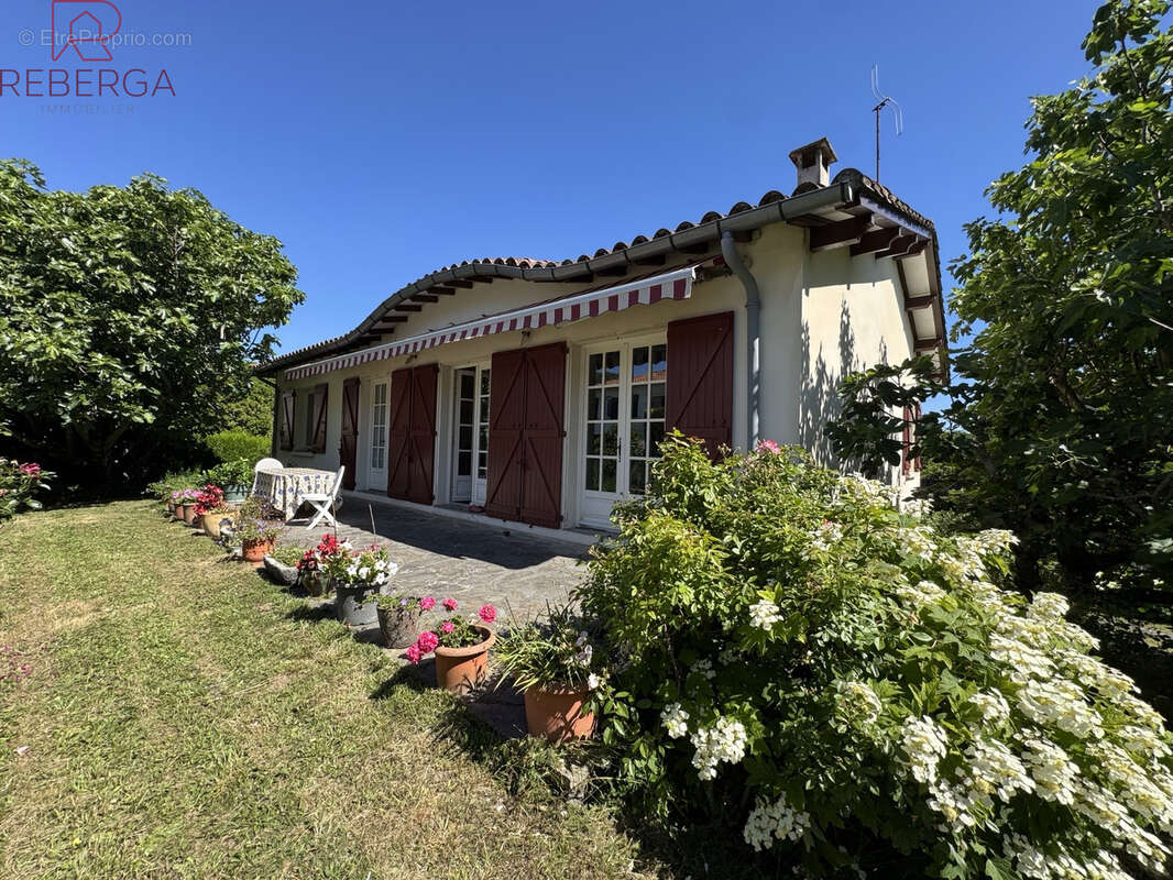 Maison à AUSSILLON