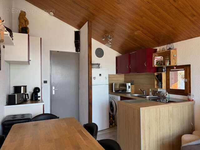 Appartement à CREST-VOLAND