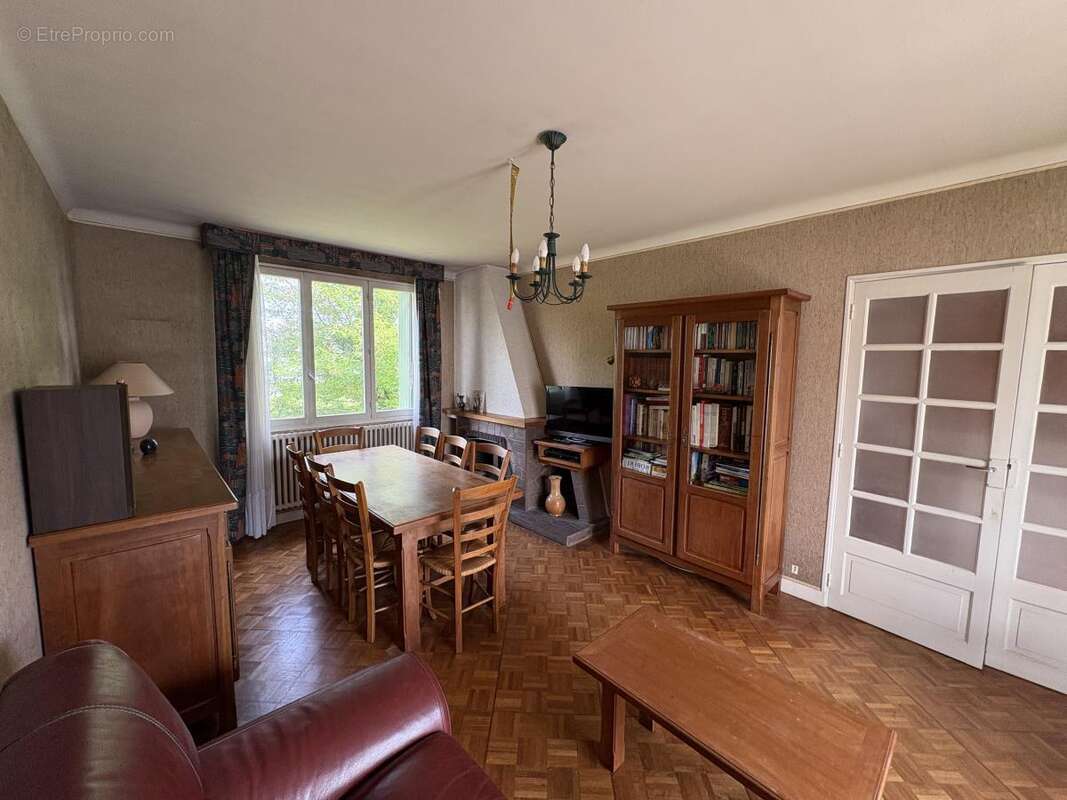 Maison 106 m² à Celles-Sur-Belle  - photo 4