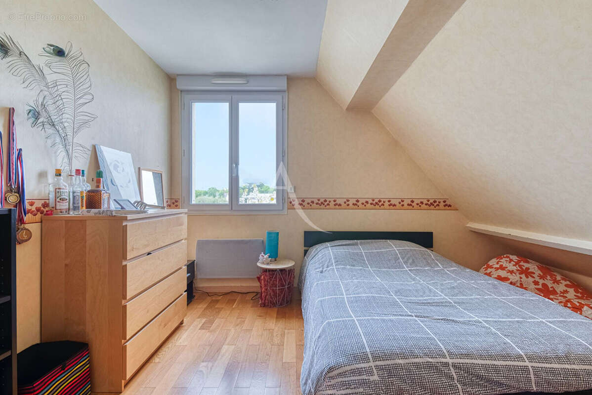 Maison à SAINT-BARTHELEMY-D&#039;ANJOU