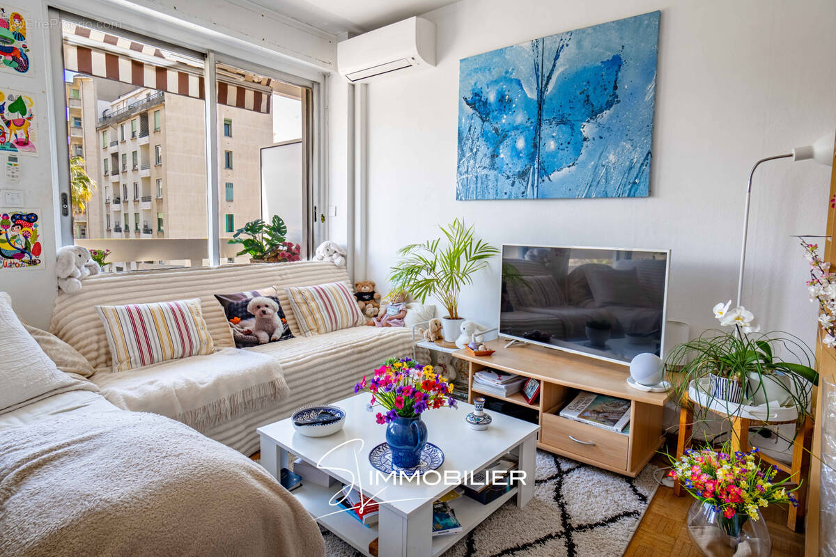 Appartement à MARSEILLE-6E