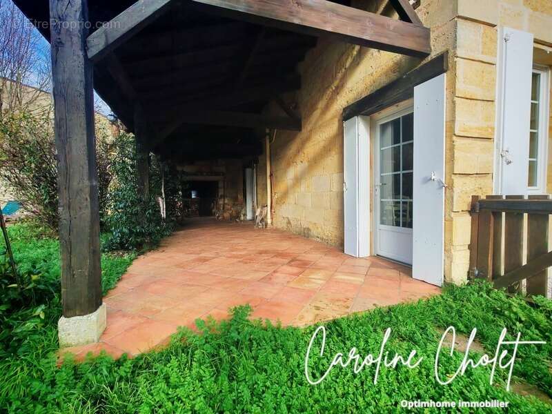 Maison à SAINT-EMILION