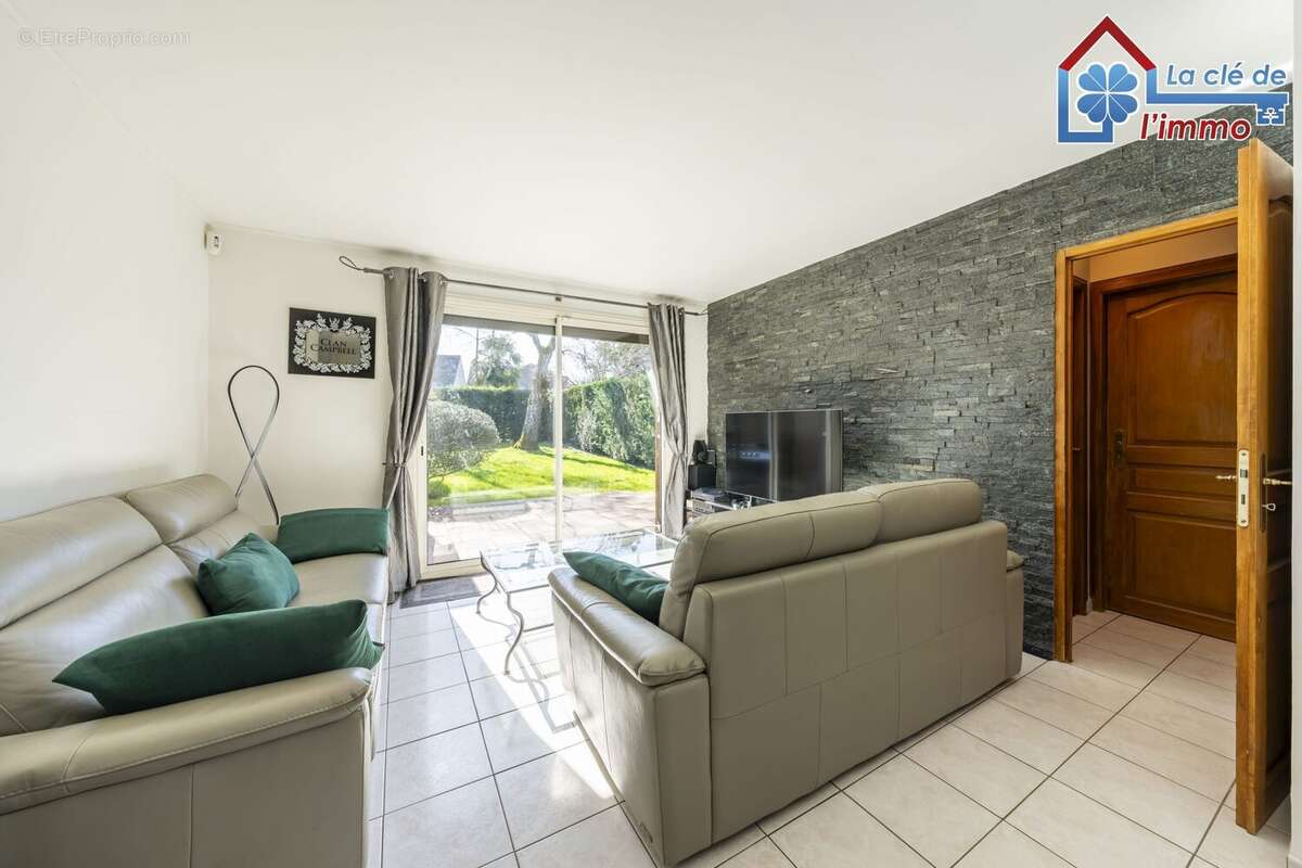 Maison à MOISSY-CRAMAYEL