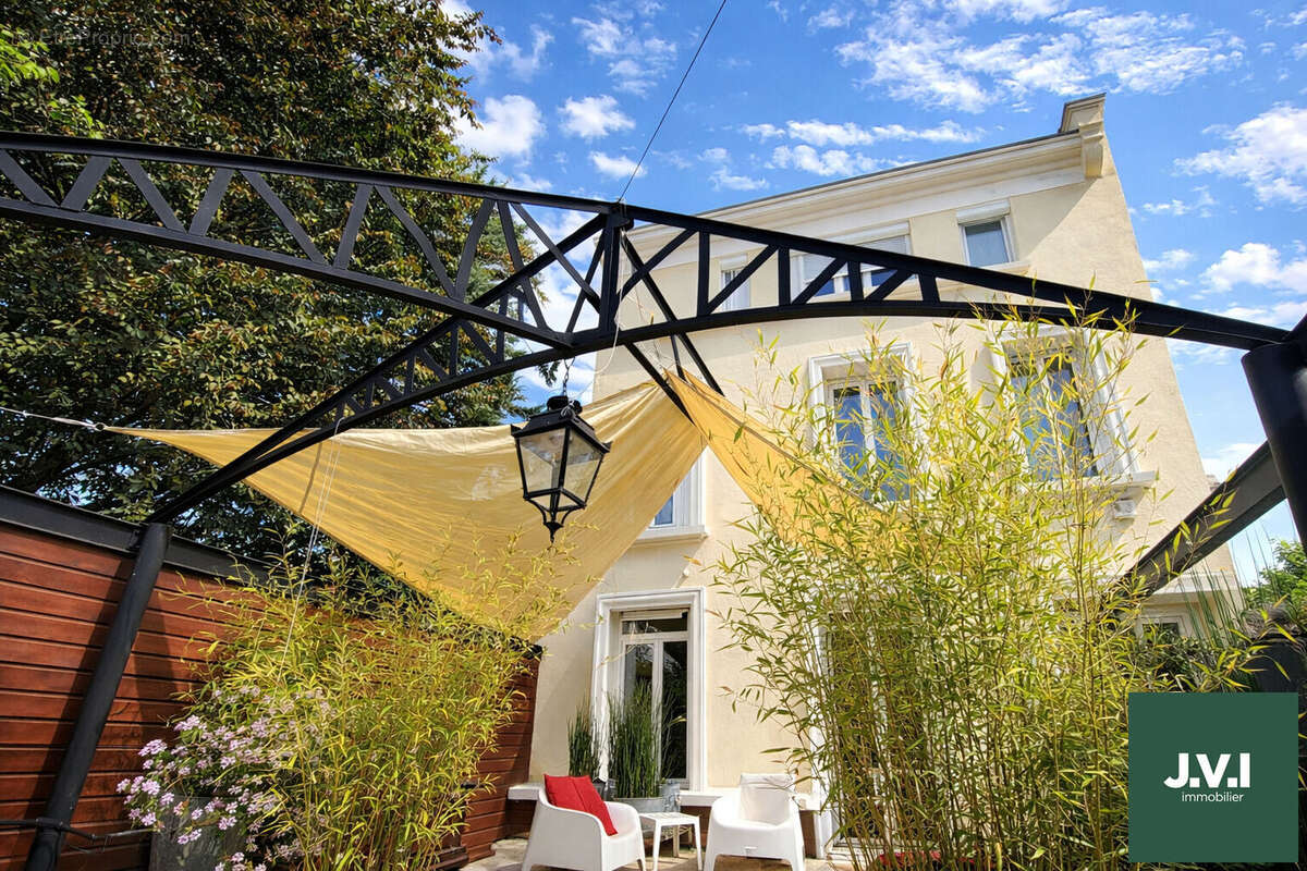 Maison à ENGHIEN-LES-BAINS