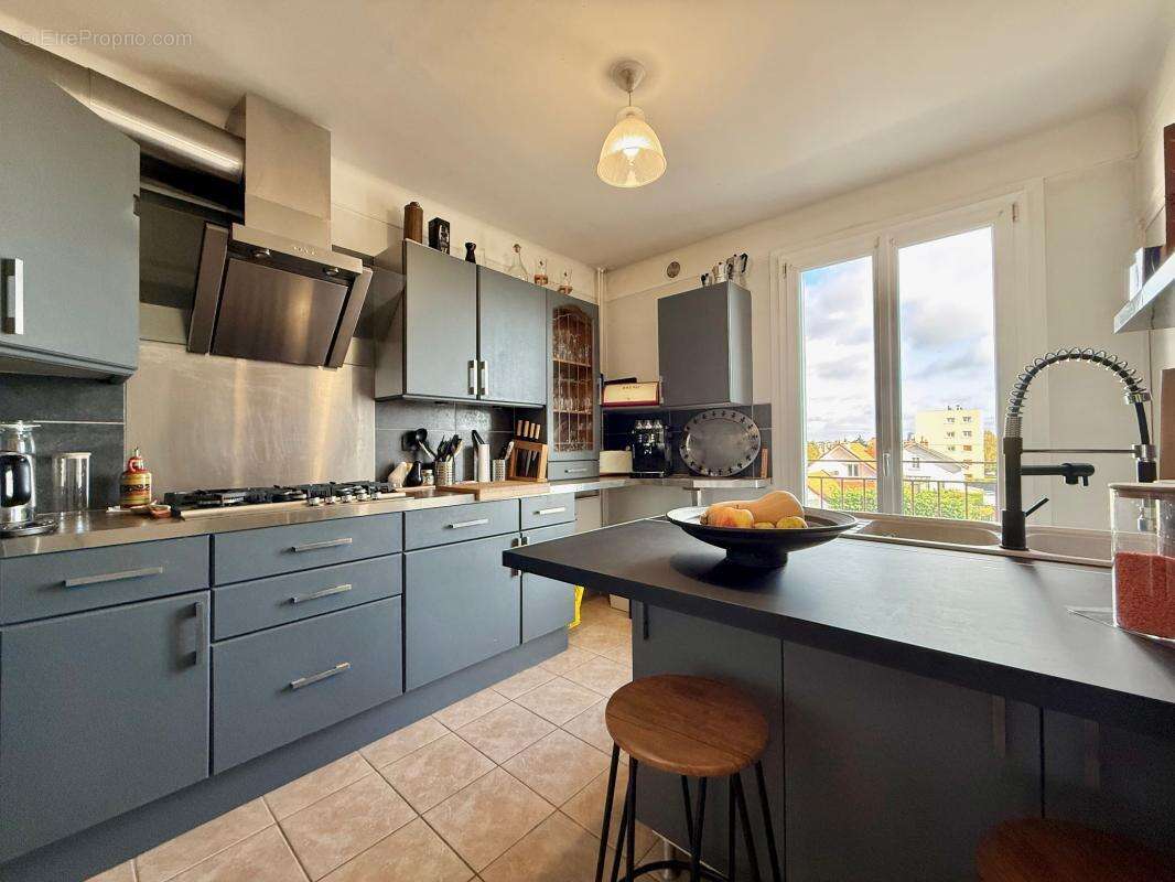 Appartement à CHENOVE