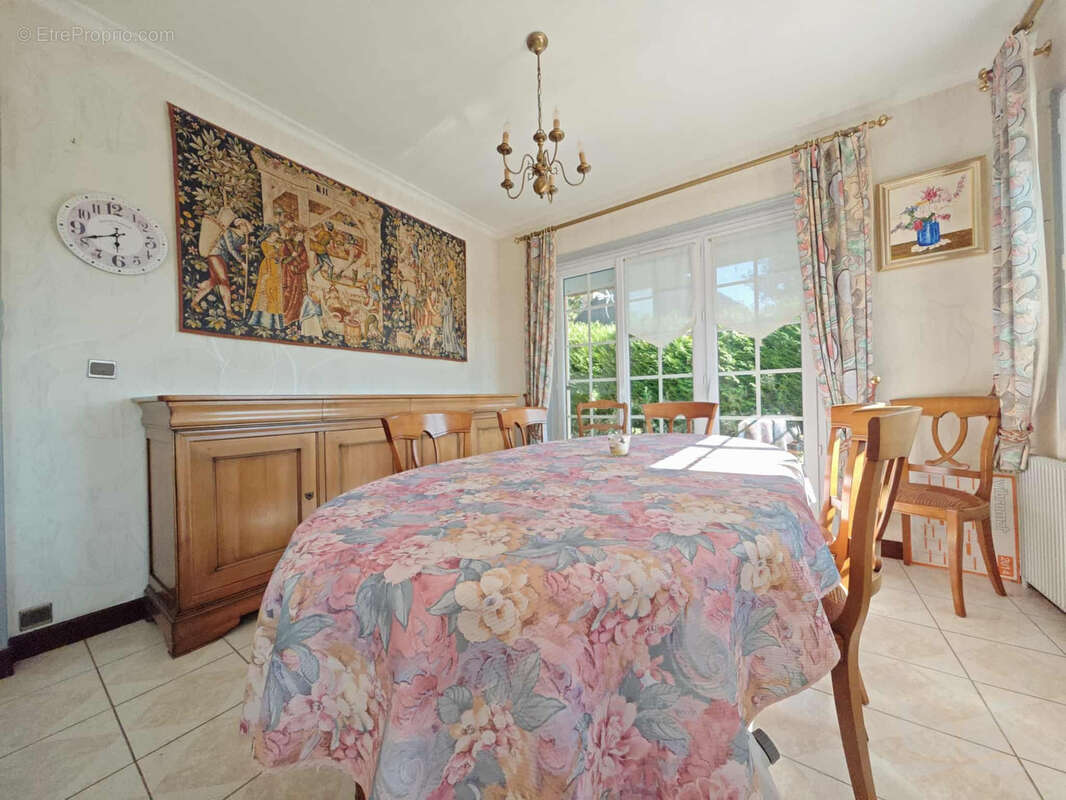 Maison à WALINCOURT-SELVIGNY