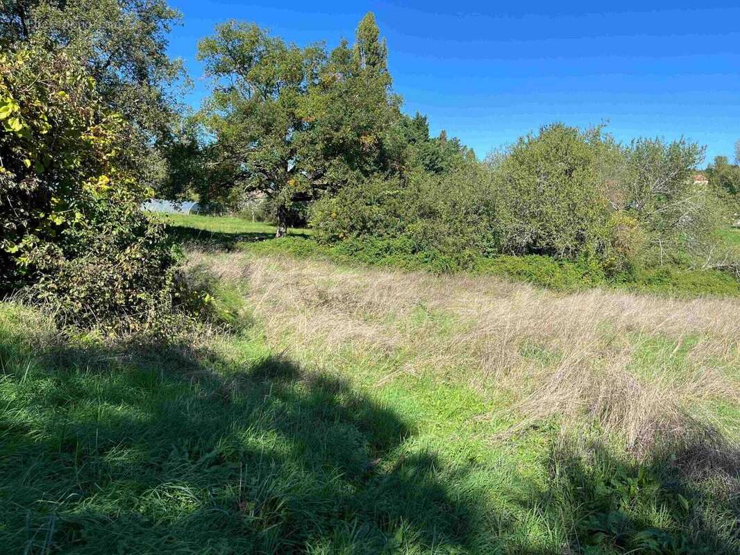Terrain à CAHORS