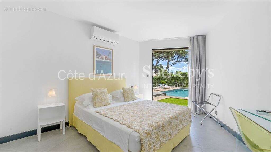 Co exclusivité villa contemporaine à vendre à Grimaud avec vue mer et piscine - photo 10