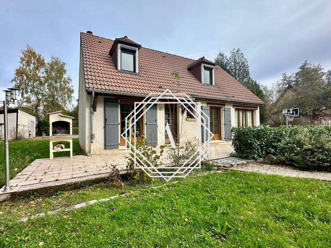 Maison à SENANTES