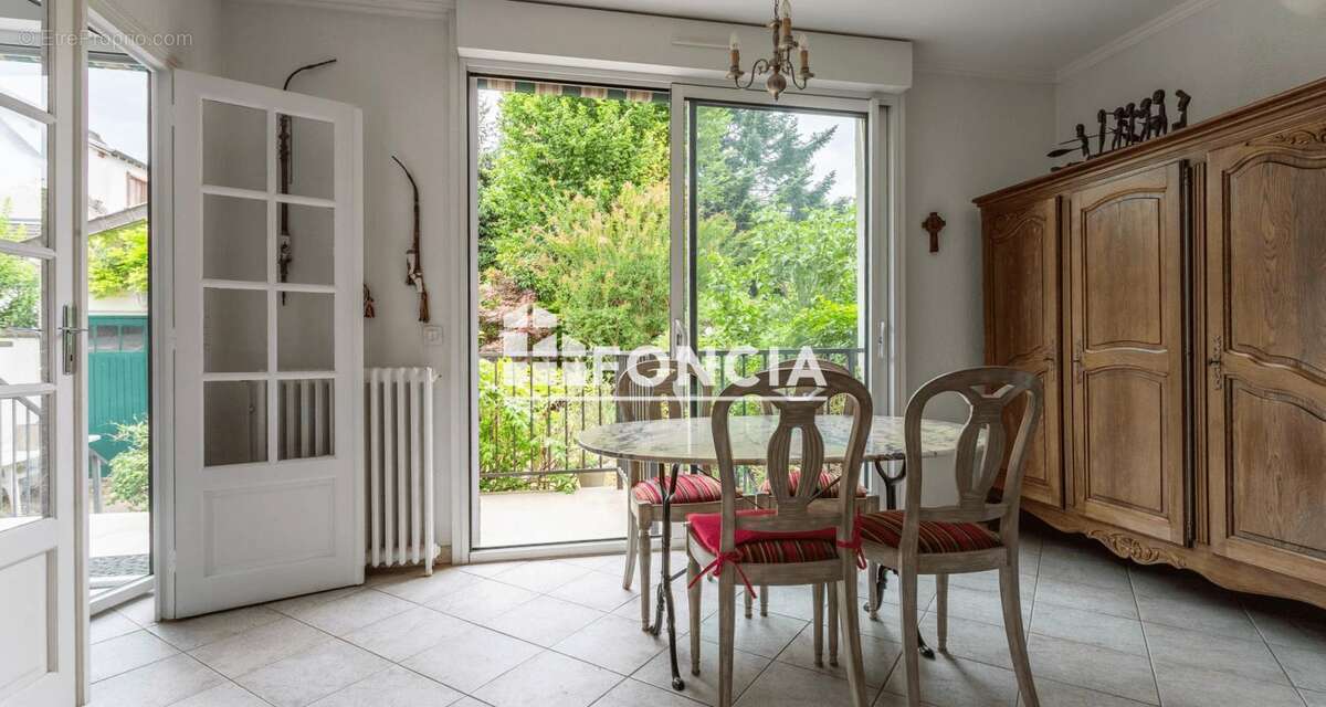 Maison à BOURG-LA-REINE