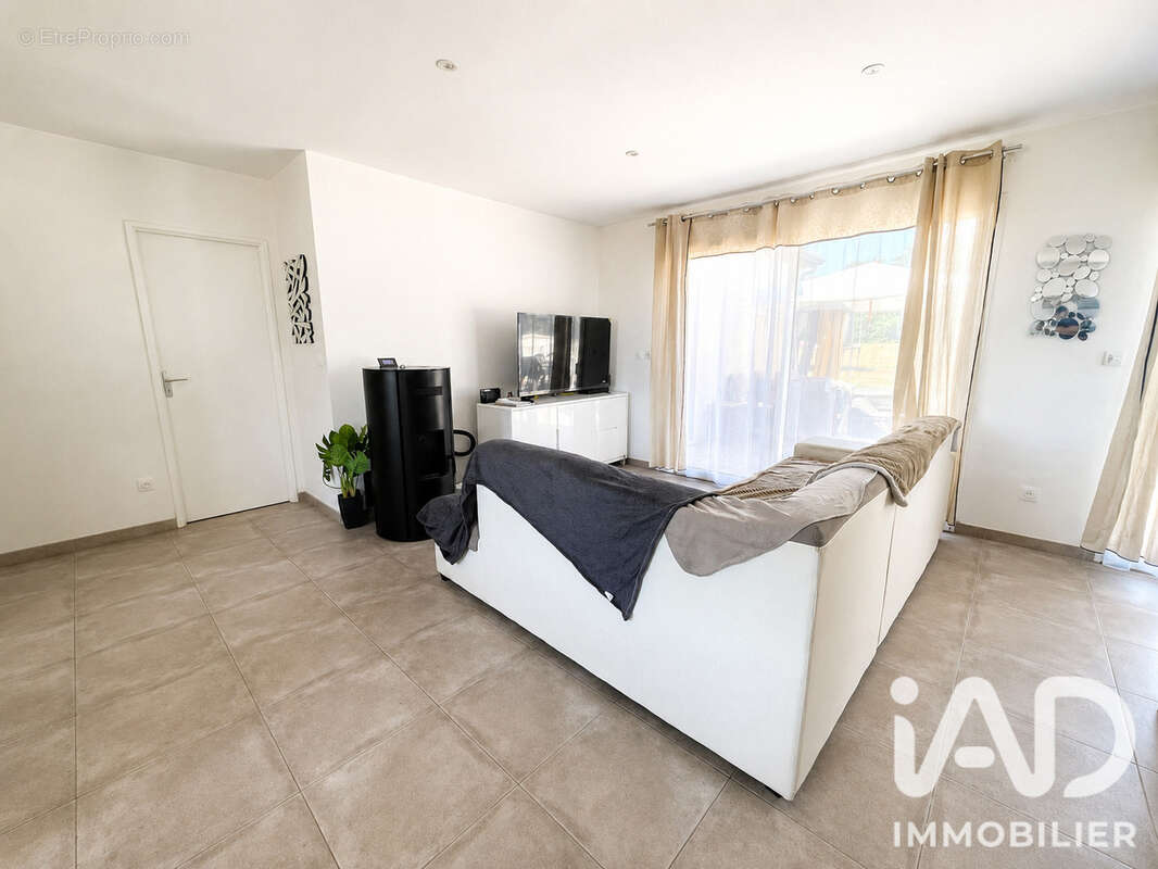 Maison 139 m² à Plou  - photo 4