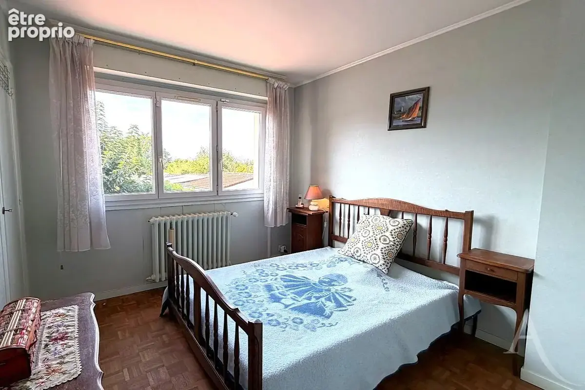 Maison de 112 m² avec jardin, garage et dépendance Quartier Saint-Bris - photo 8
