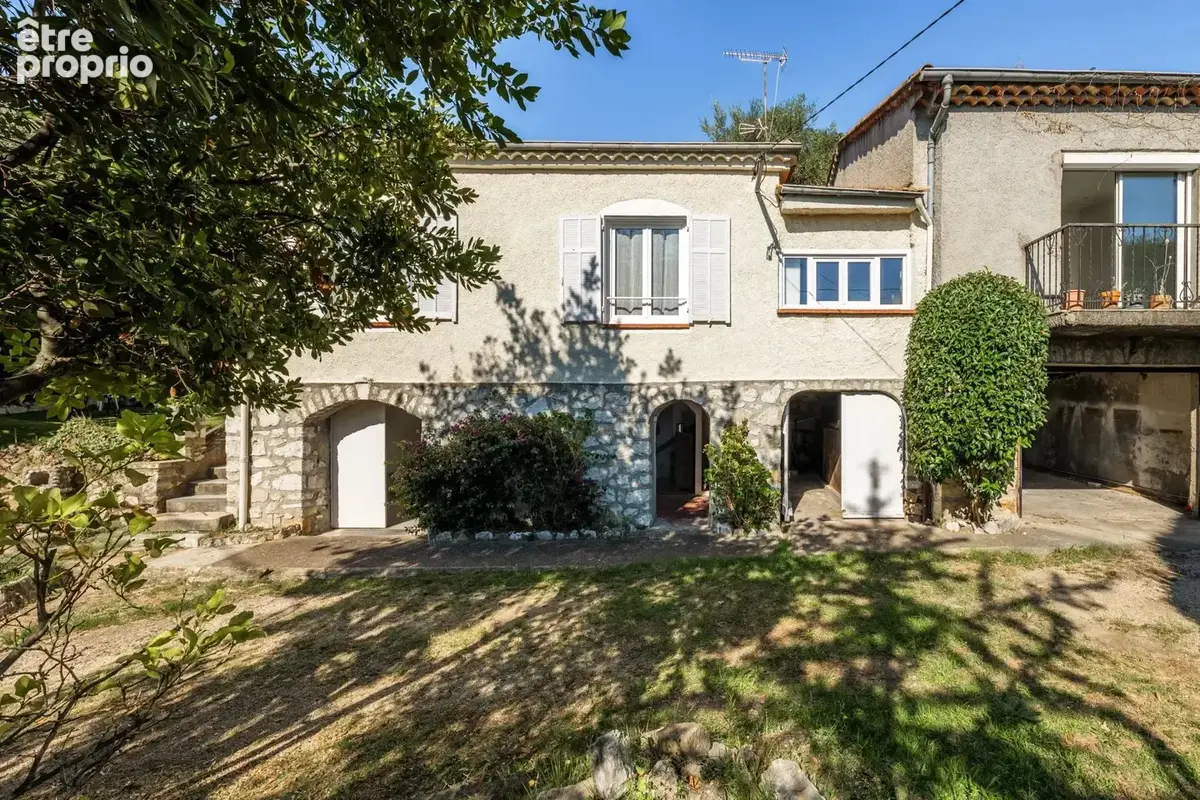 Vence – Villa à pied du centre avec permis purgé pour 319 m² de surface de plancher - photo 4