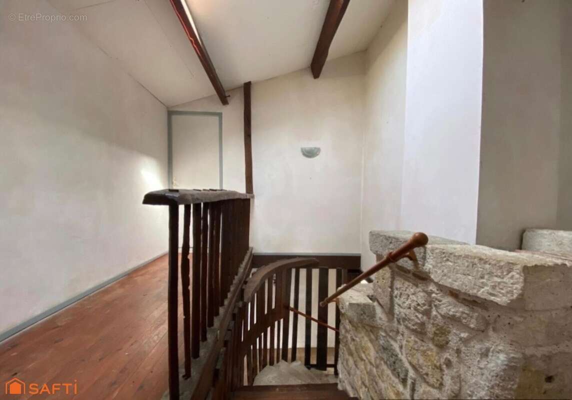 Photo 8 - Maison à COURS