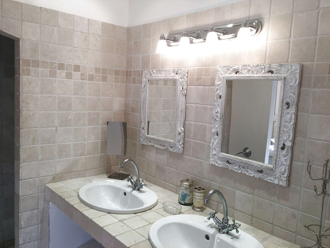 Maison à PLAN-DE-LA-TOUR