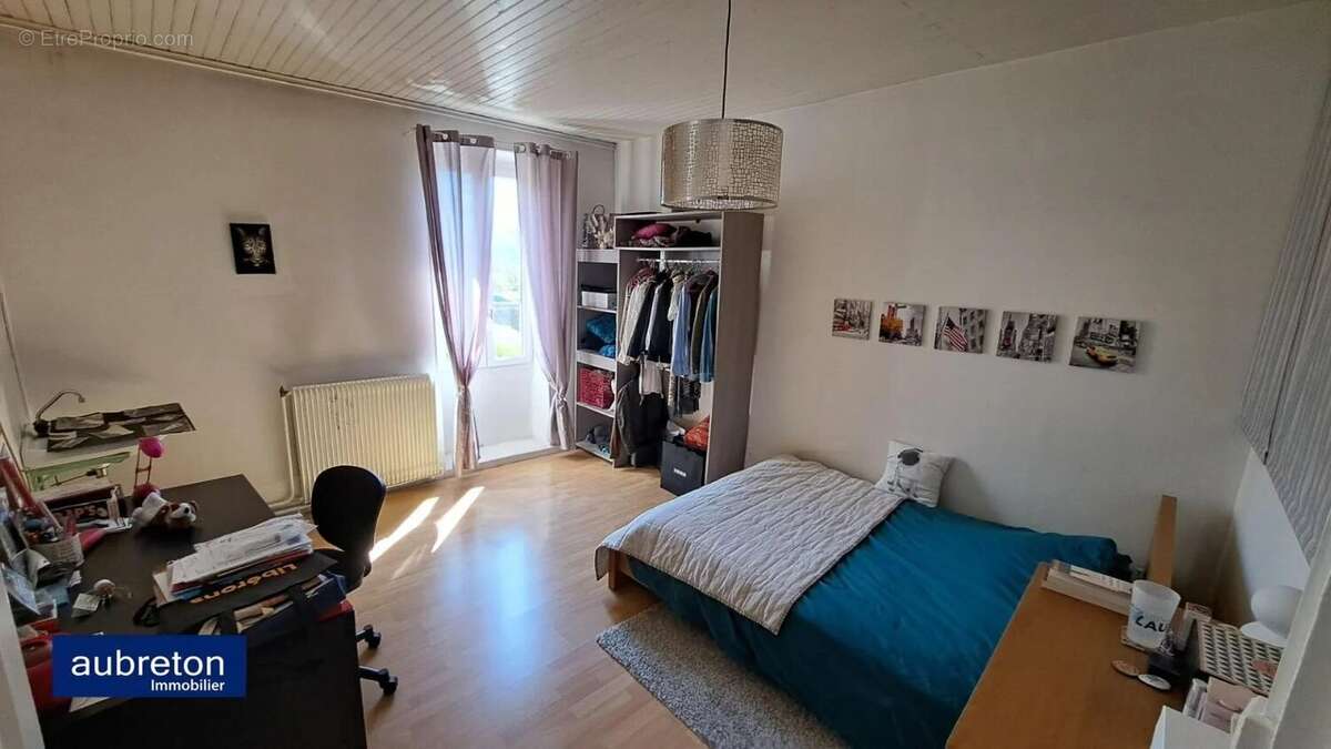 Maison à LA TERRASSE