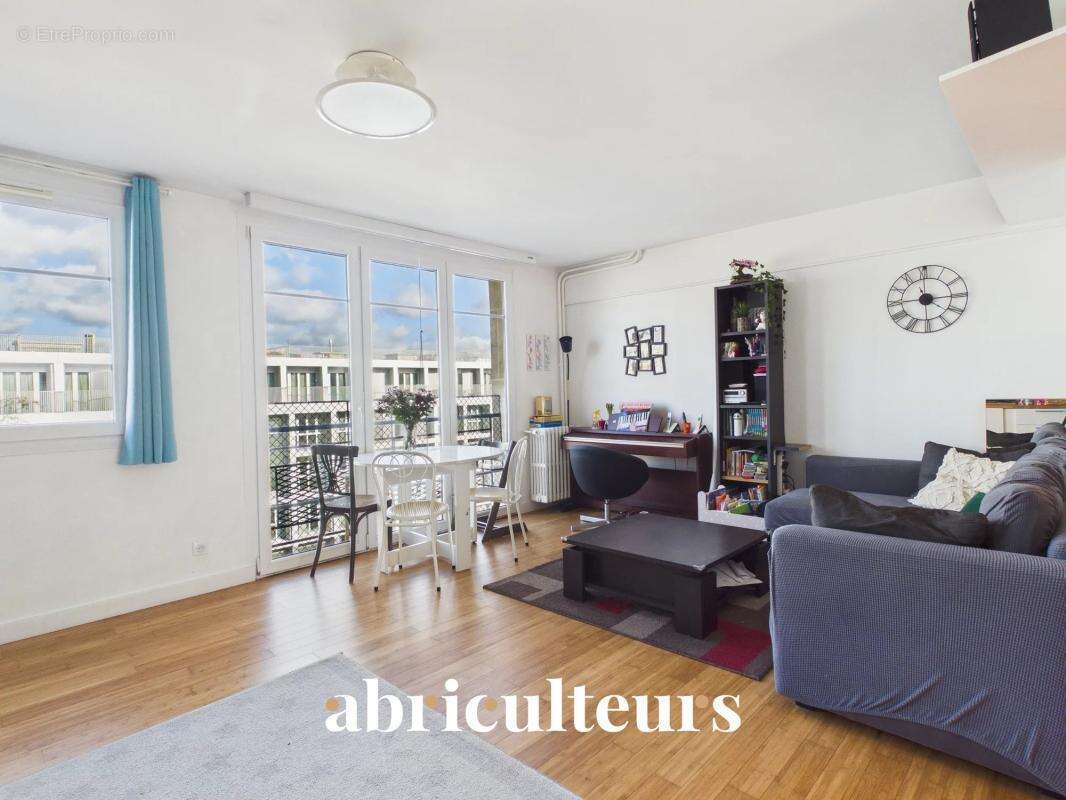 Appartement à PARIS-12E