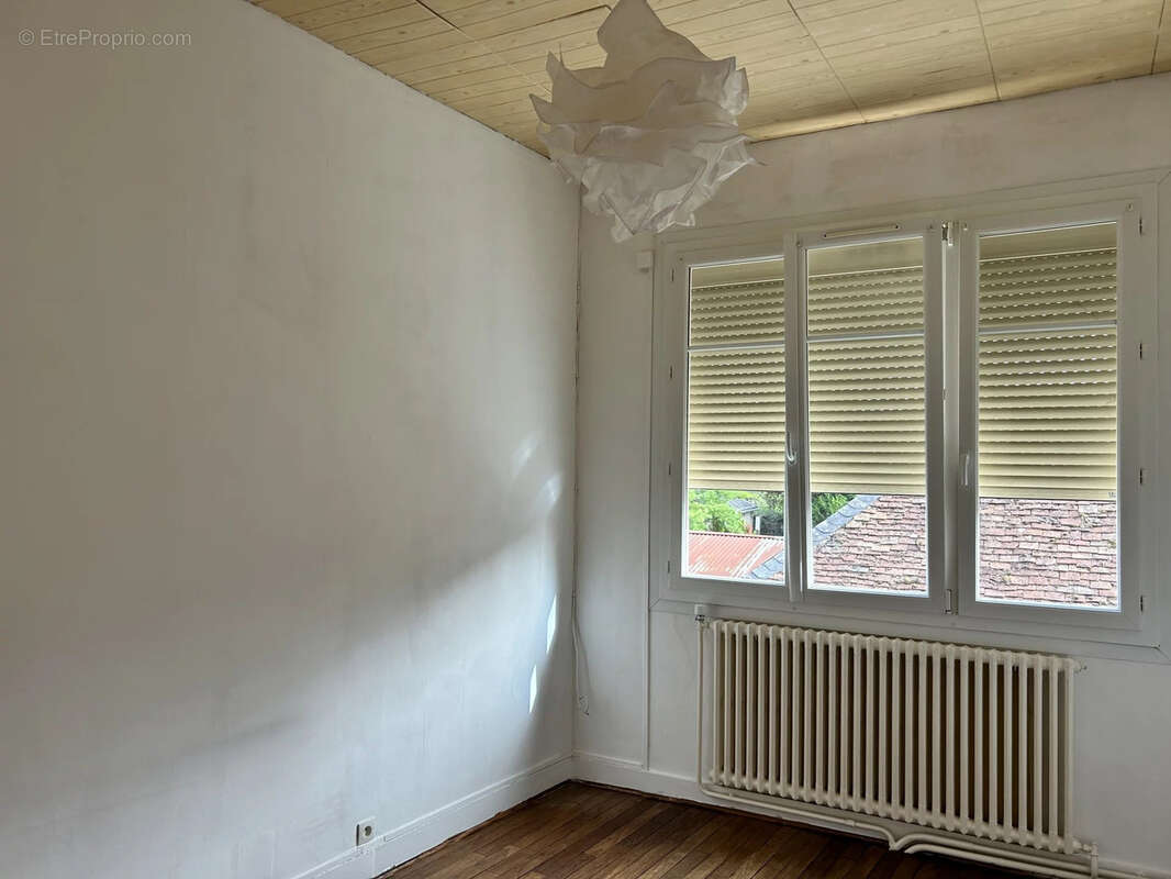 Maison à SAINT-GAULTIER