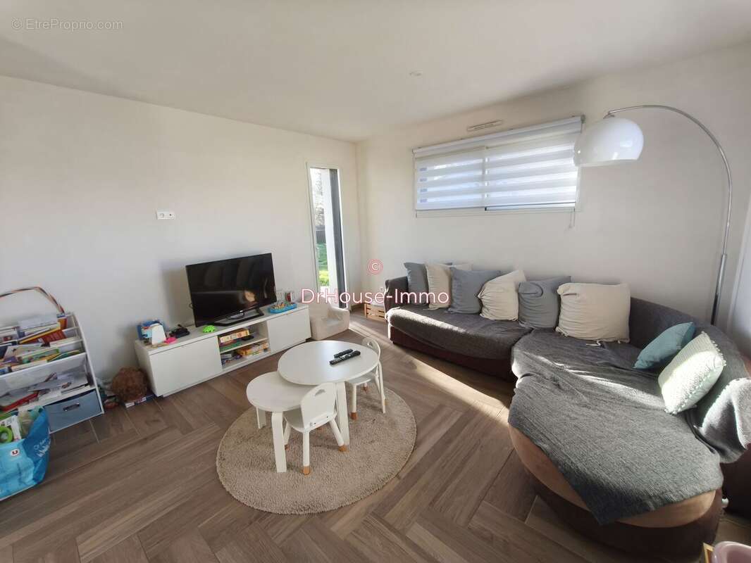 Maison à SAINT-MARTIN-DES-NOYERS