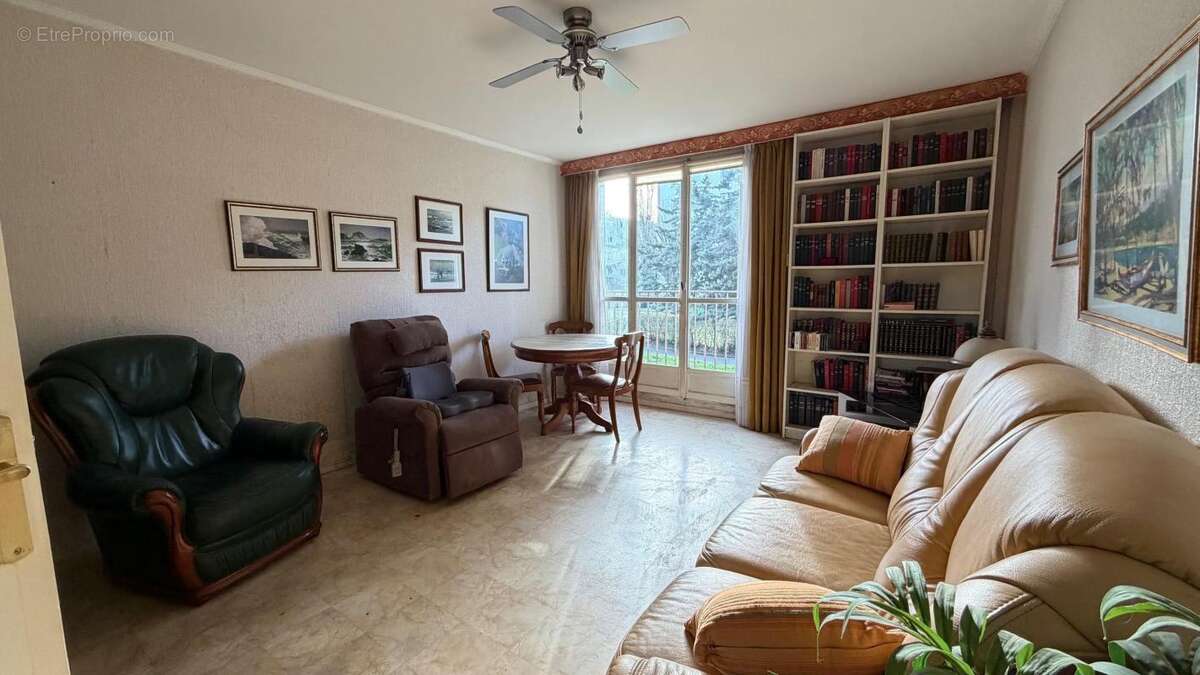 Appartement à NEUILLY-SUR-MARNE