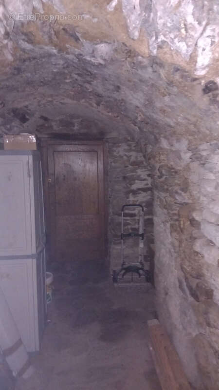 Maison à COLOMBIERES-SUR-ORB