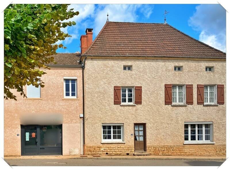 Maison à GIBLES