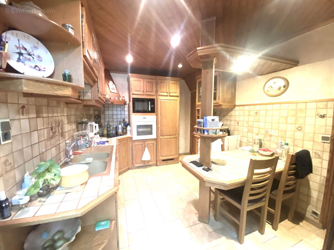 Maison à LES PAVILLONS-SOUS-BOIS