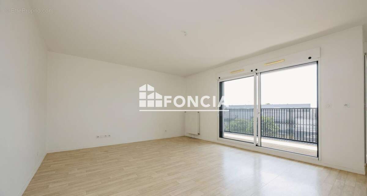 Appartement à CHARTRES-DE-BRETAGNE