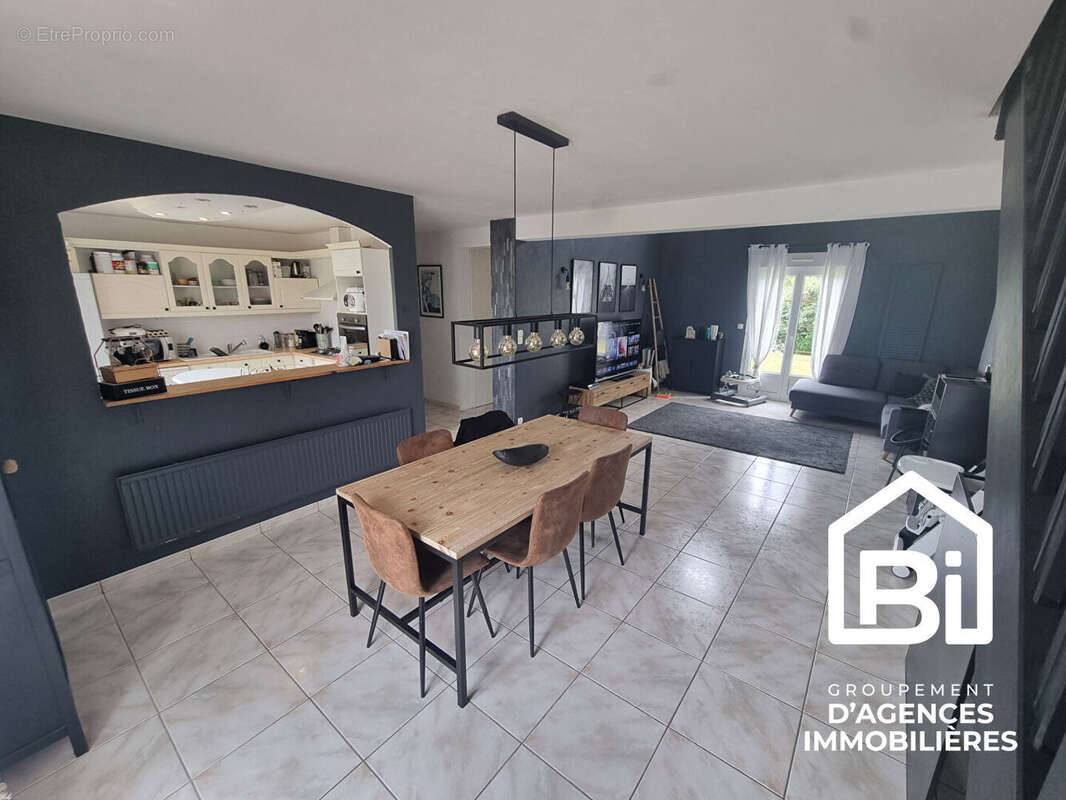 Maison à BRETTEVILLE-L'ORGUEILLEUSE