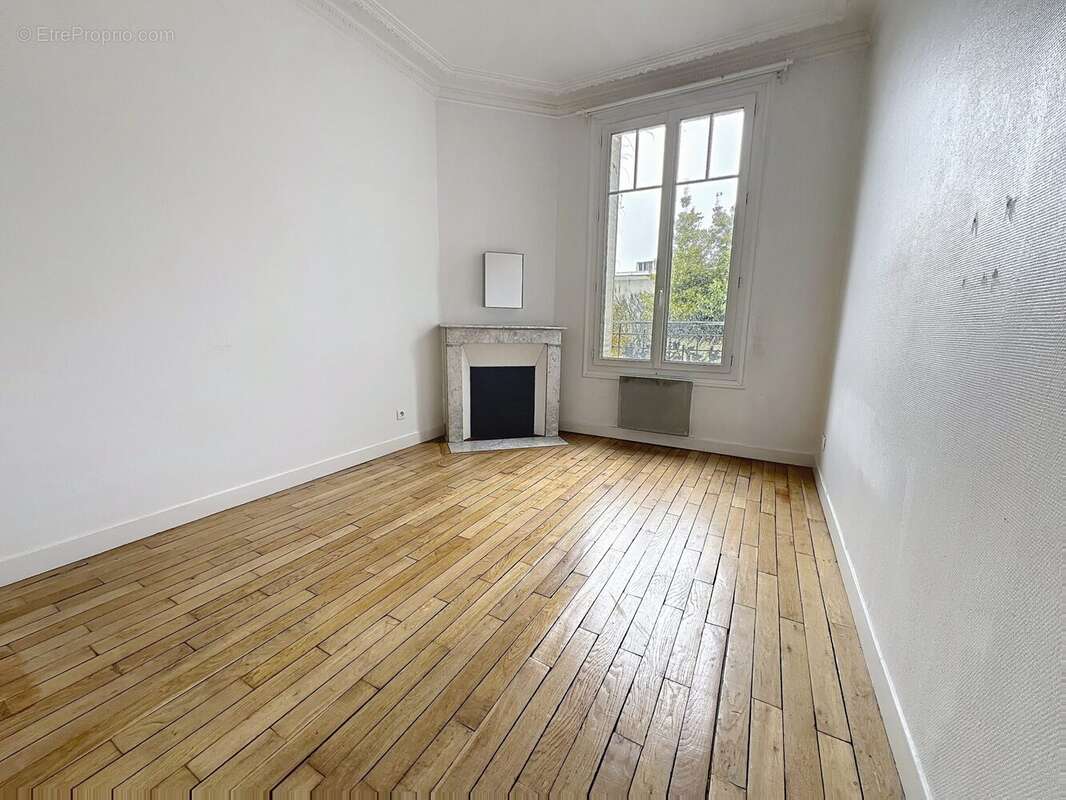 Appartement à ISSY-LES-MOULINEAUX