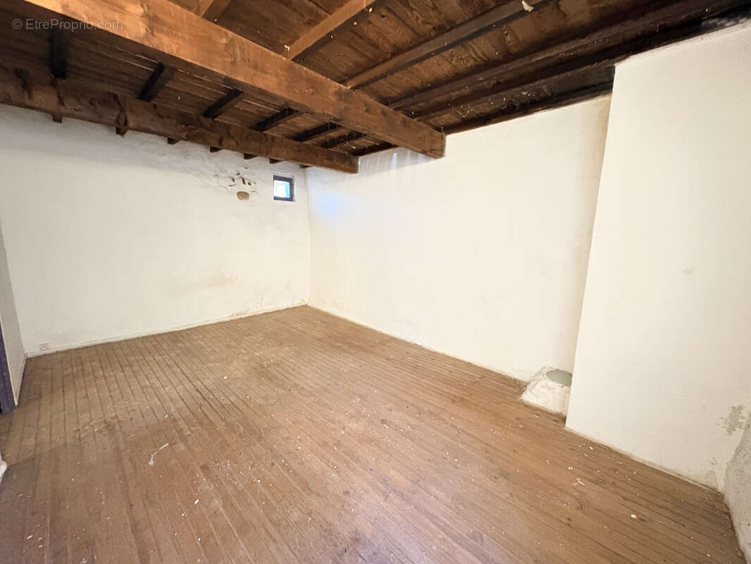 Maison à LA CALMETTE