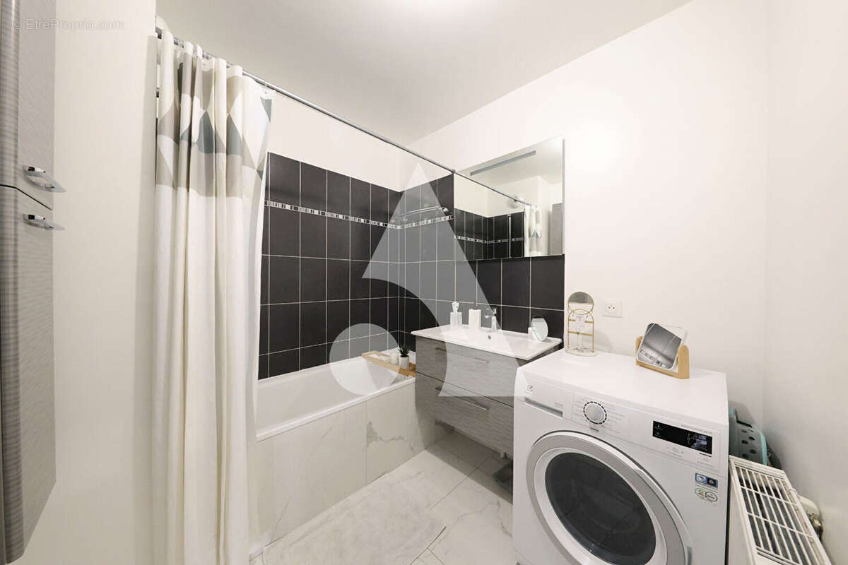 Appartement à CORBEIL-ESSONNES