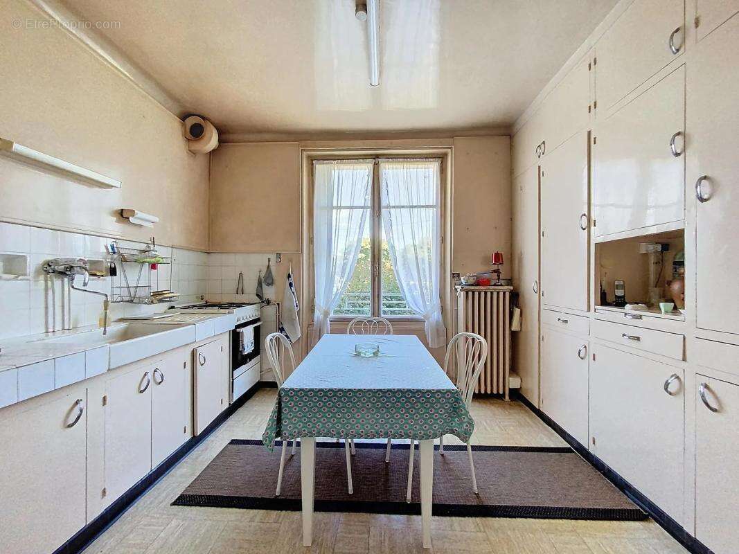 Maison à SAINT-PIERRE-LES-NEMOURS