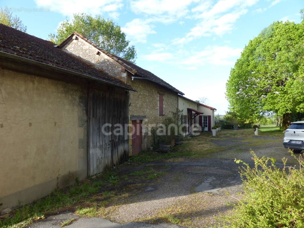 Maison à vendre 5 pièces  (24) - photo 3