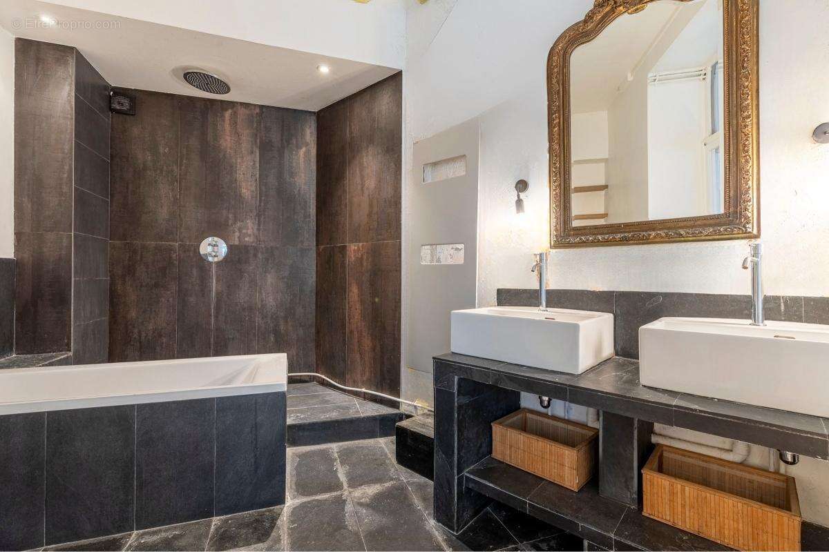 Magnifique loft sur cour arborée, secteur recherché Paris 11 - photo 11