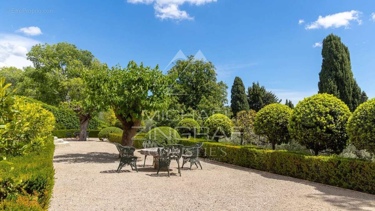 Maison à GRASSE