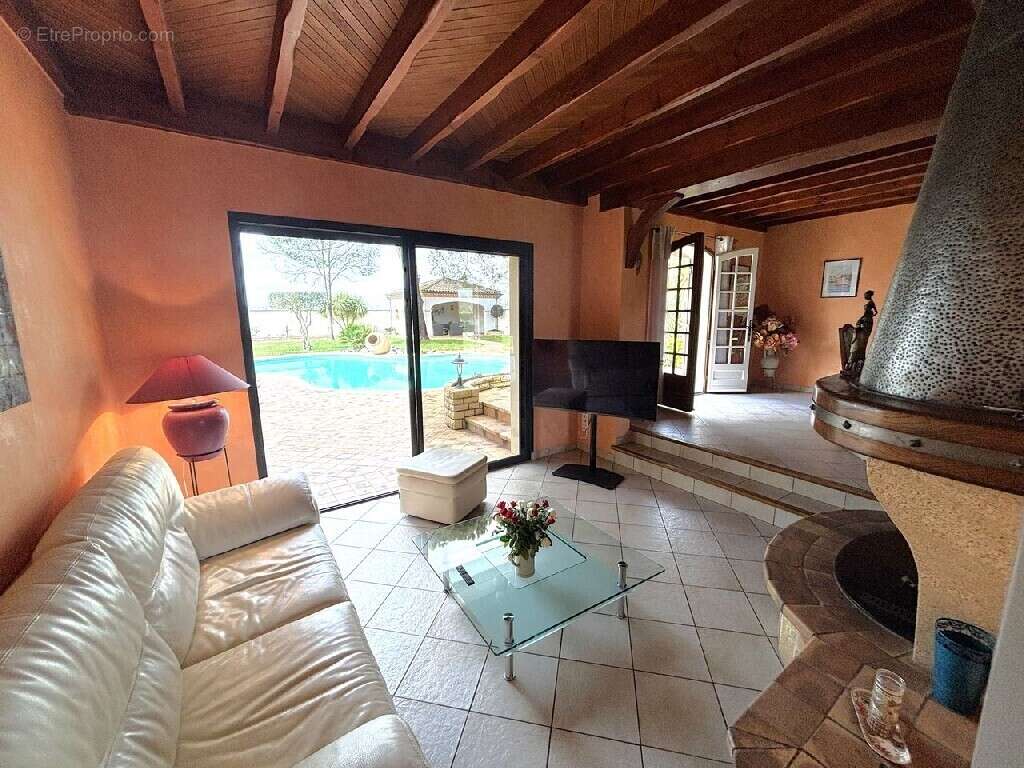 Maison à SAINTE-BAZEILLE