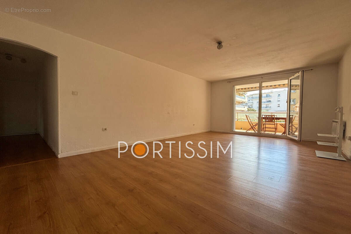 Appartement à CAGNES-SUR-MER